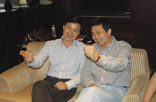 转把根留住记淮剧名家梁伟平兄弟