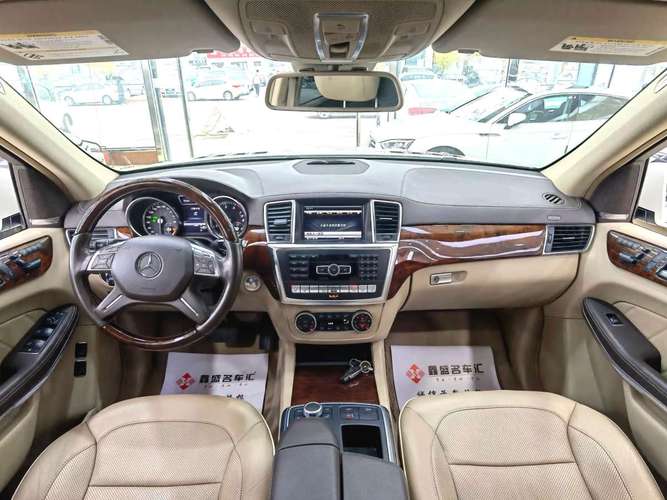 奔驰 奔驰gl级  2014款 gl 550 美规版图片