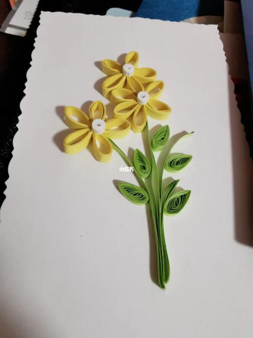 适合衍纸初学者～简简单单的小花_衍纸_手工制作_衍纸