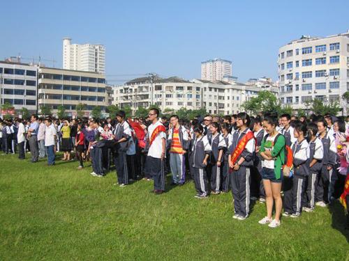 瑞安十中举行2011届学生毕业典礼