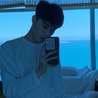 男生头像/真人头像/文艺/ 我上辈子一定是预言家,不然我怎么知道你