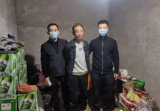 近日,积石山县公安局强化追逃工作力度,成功抓获外省上网逃犯郭某某.