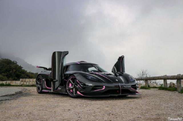 赛车手的柯尼塞格one:1,从中国车主手中买来的跑车