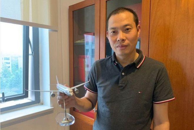 英雄机长刘传健34分钟完成史诗级备降挽救128人
