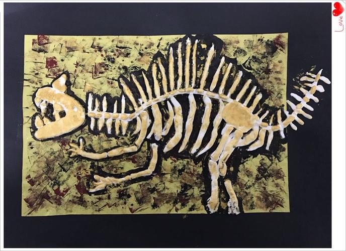 粘土作品—《恐龙化石》