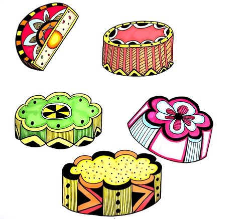 选择不同颜色的水彩笔 为月饼涂上美丽的颜色