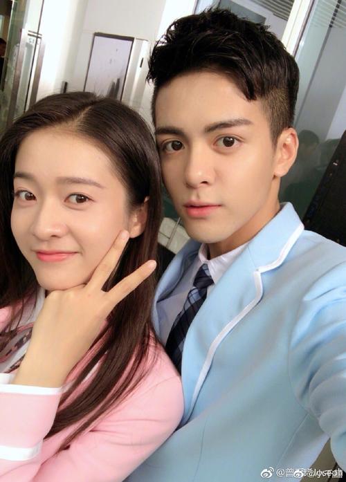 曾舜晞和张雪迎还演过情侣,里面还有王一博