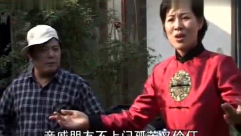 民间小调《跑四川》你的妈我本是红颜薄命,刚过门丈夫就进了孤茔