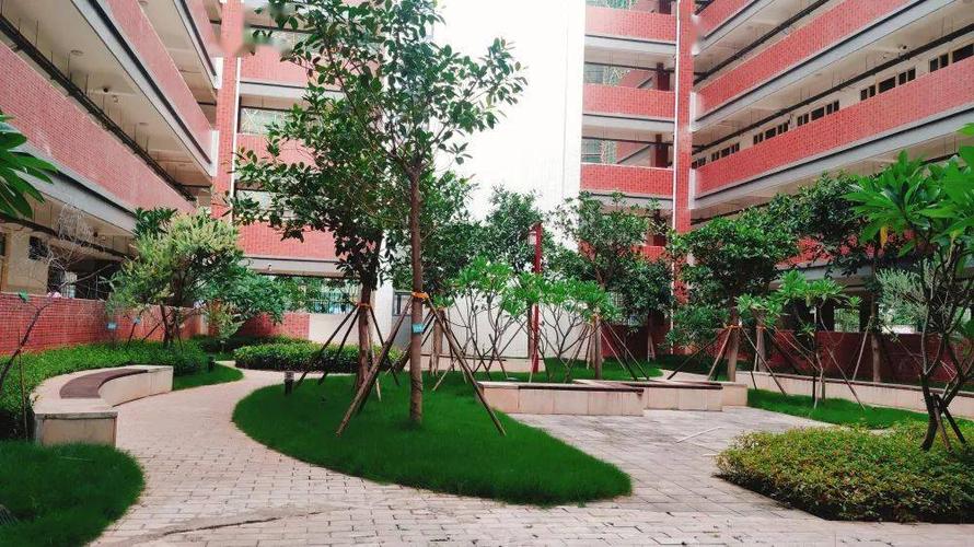 小宿舍,大温暖,有爱的地方就是家 ——南宁市第一中学五象校区宿舍