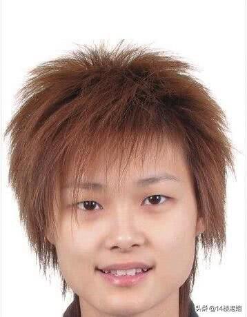 女明星素颜照大比拼,笑喷了最丑居然是柳岩?网友:像贞子!