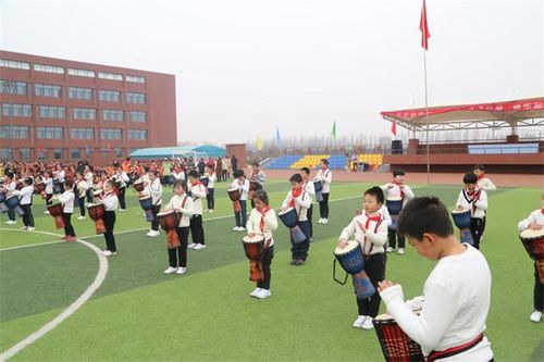 山西长子东方红学校举办"放飞梦想 快乐启航"庆祝元旦