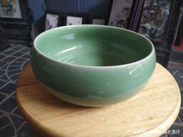 龙泉青瓷弟窑梅子青水洗(口径18㎝)