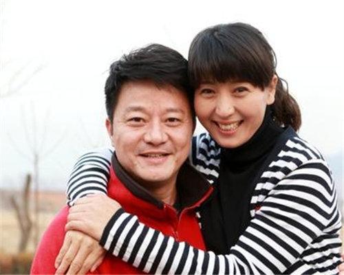 【图】阎学晶两任老公照片集锦 其不为人知的婚史大公开