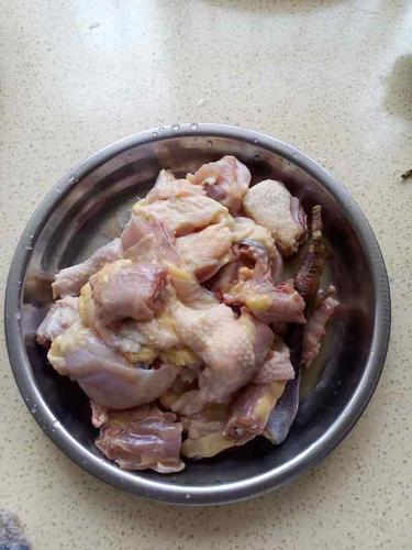 把鸡剁成块