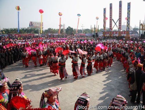 目瑙纵歌,云南景颇族的狂欢节(图)