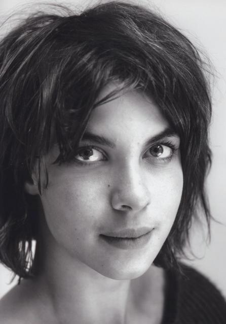 娜塔丽·特纳 natalia tena