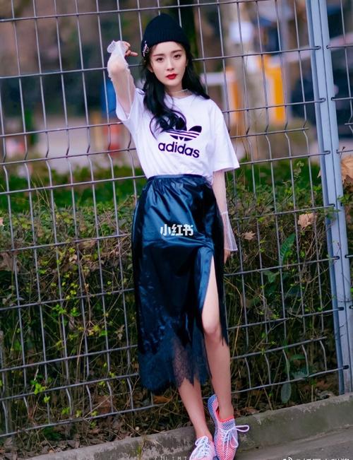 杨幂运动装_杨幂_运动装_运动_运动风_运动少女_时尚