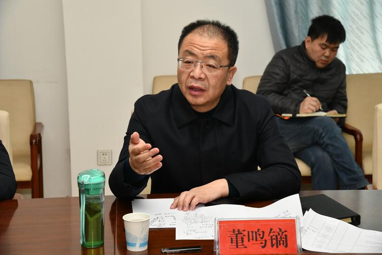 县委书记董鸣镝到行政审批局调研审批服务工作