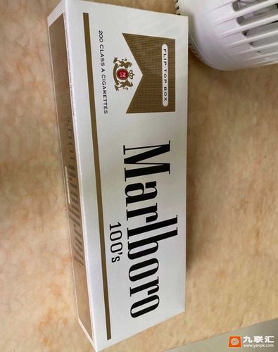 美免100s硬白万宝路