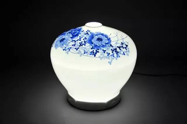 有调调 · 天青过雨,愿你如传世青花眼带笑意