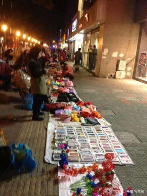 地摊火了,摆摊真的适合你吗