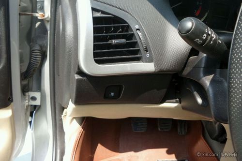 标致207两厢 2009款 1.4 手动 品乐版