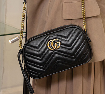 cg是加姿品牌旗下的包包,加姿品牌致力于为消费者提供多样化,性价比