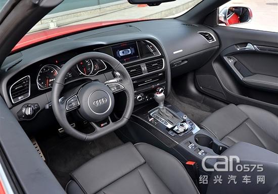 奥迪rs5内饰