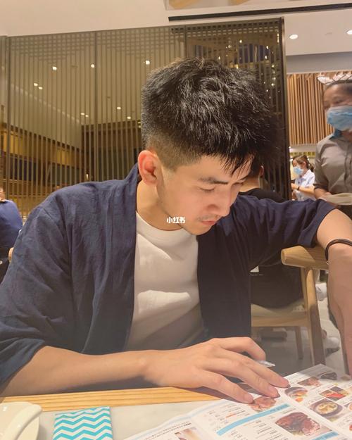 和帅哥吃饭_帅哥_自拍_生活记录_日常片段