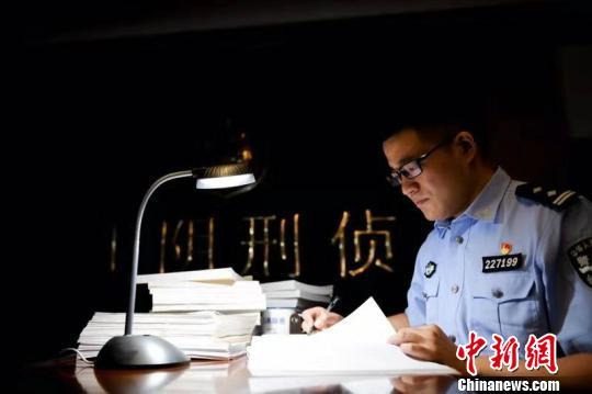 无锡刑警朱敏华扫黑除恶战线上的硬核先锋
