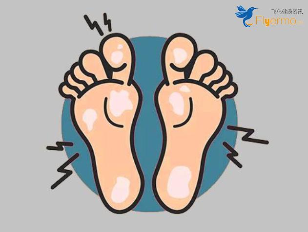 脚气指的是足癣,足癣是一种真菌感染,引发脚气的原因主要有这几个方面