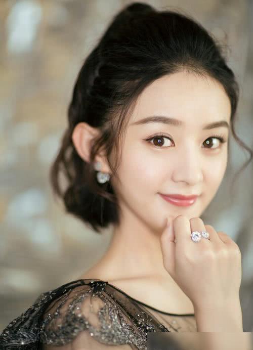 厉害了!赵丽颖超话阅读量破1000亿,排国内女明星第一位