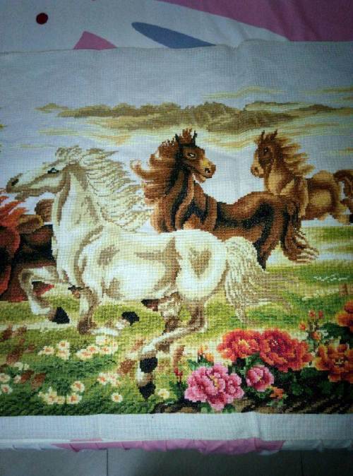 纯手工八骏图十字绣