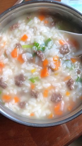宝宝辅食胡萝卜牛肉粥