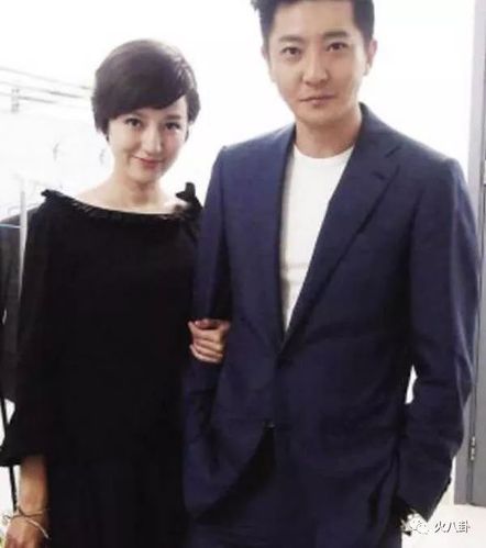 姐姐鲍蕾恋爱长跑,妹妹鲍莉一个月闪婚,虽然对比强烈,但都成了娱乐圈