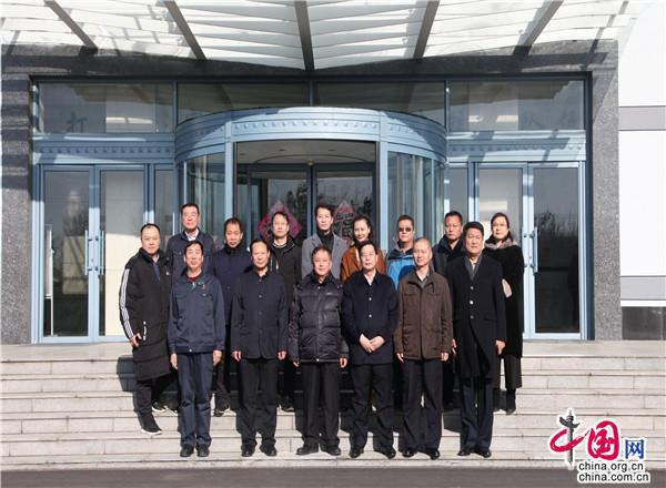 辽宁省政协委员调研中储粮盘锦直属库建言献策