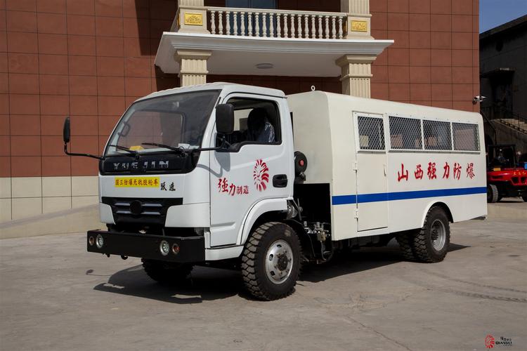 矿用拉人载物车辆wc20r(a)防爆无轨胶轮车