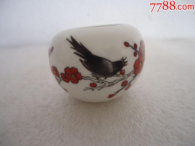 景德镇喜鹊登梅鸟食罐