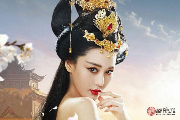 狐狸精面相的美女