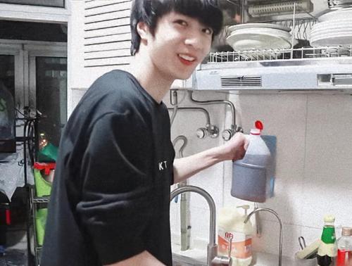 从被大众质疑空降二代出道,刘耀文用实力证明年龄小也可以成为舞蹈