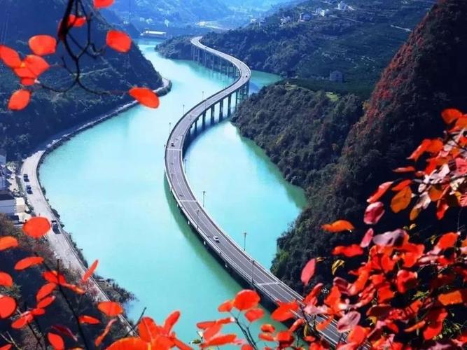 去了兴山才知道,这里有条最美水上公路叫"古昭公路".