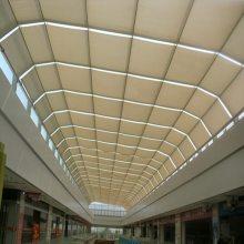 北京玻璃顶电动遮阳帘室内电动天棚帘学校图书馆采光顶天棚遮阳帘