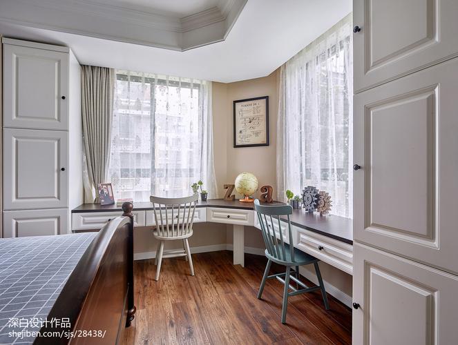 美式休闲卧室窗台设计案例