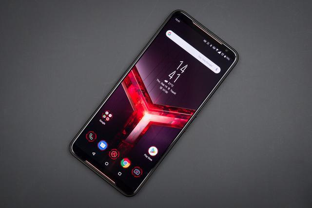 华硕rog phone 2代游戏手机评测:用这种手机就能上王者吗?