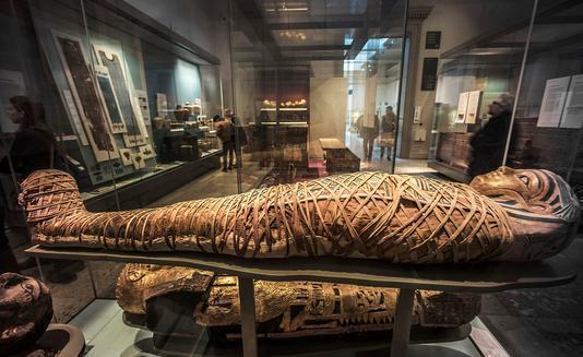 只因偷运木乃伊,导致诅咒