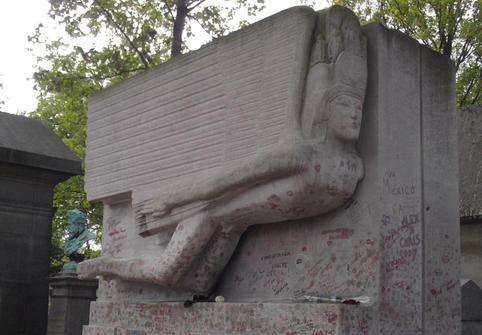 奥斯卡61王尔德墓碑