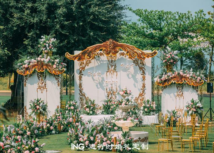 浏览: 3614 喷泉花艺设计喷泉花艺设计 背景墙仪式区欧式婚礼背景墙