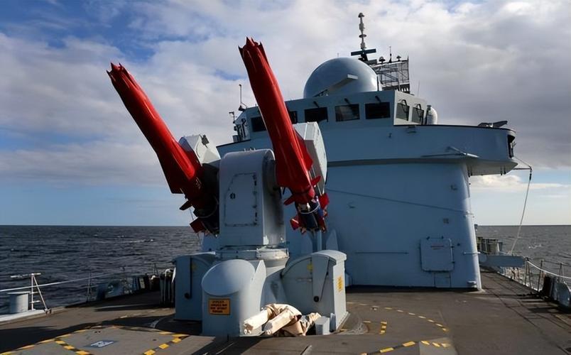 在具体性能方面,"海标枪"的最大射程为40公里,最大射高为1万8300米