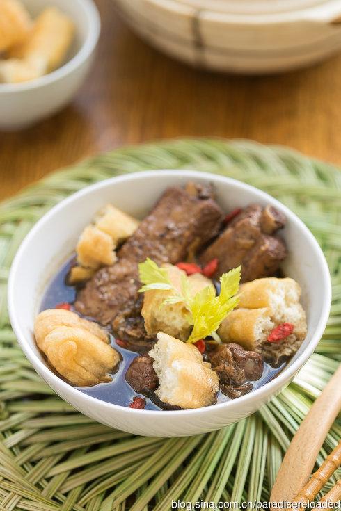 南洋肉骨茶味养兼备的星马传奇