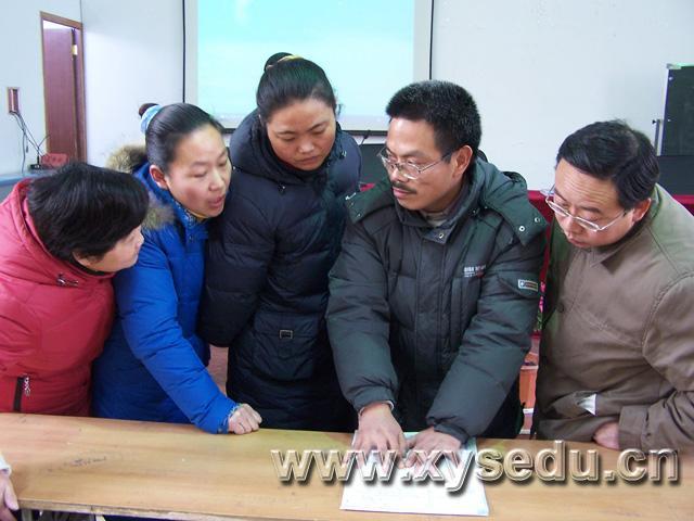 p>尹建林,男,江苏丰县人,1989年毕业于徐州师范学院思想政治教育系